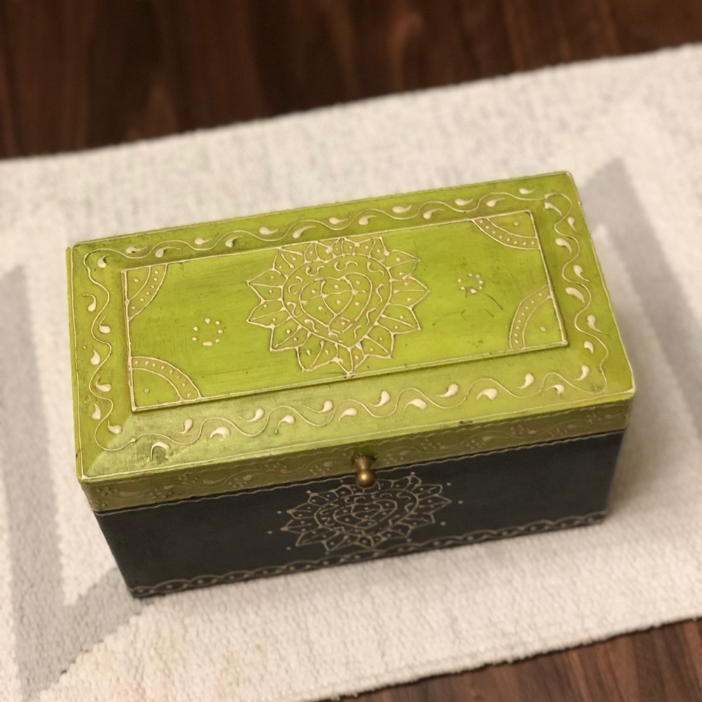 Decorative box - Picture 2 of 7